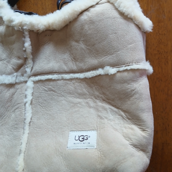 UGG Tan Shearling Shoulder Bag with Dark Brown Pouch - Picture 2 of 14